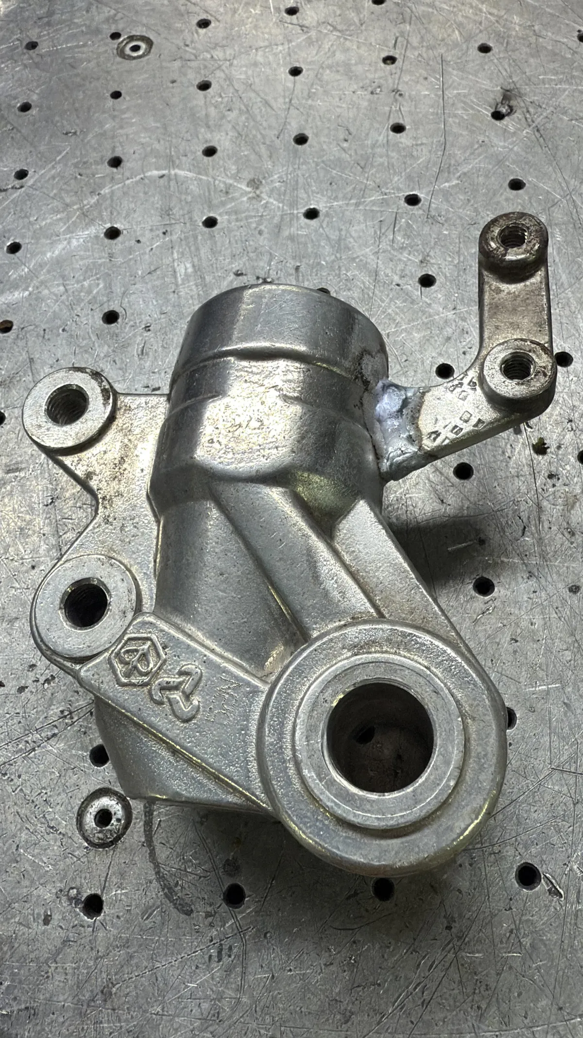 Microsoldadura TIG en pieza pequeña de precisión